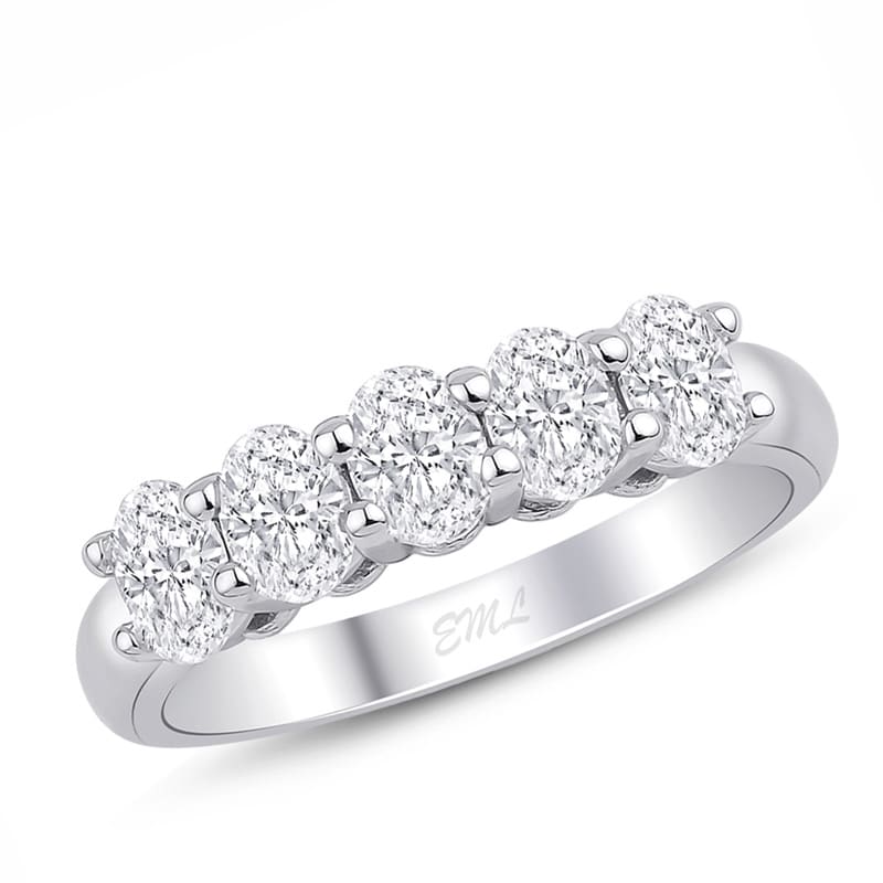 1.00 karat Oval Pırlanta Beştaş Yüzük