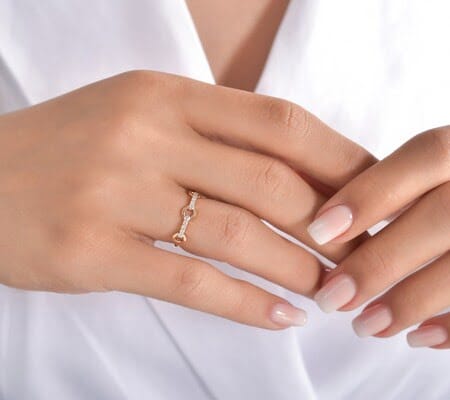 Nail Artınıza Yakışacak Pırlanta Takı Stilleri
