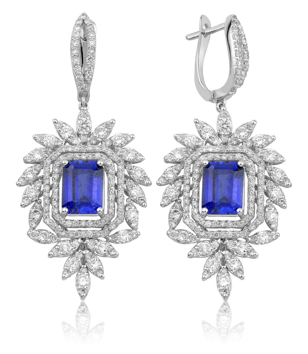 8.31 Karat Pırlanta Safir Küpe